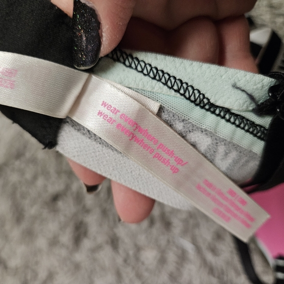 Pink Victoria secret wear everywhere push up bra - Picture 8 of 9